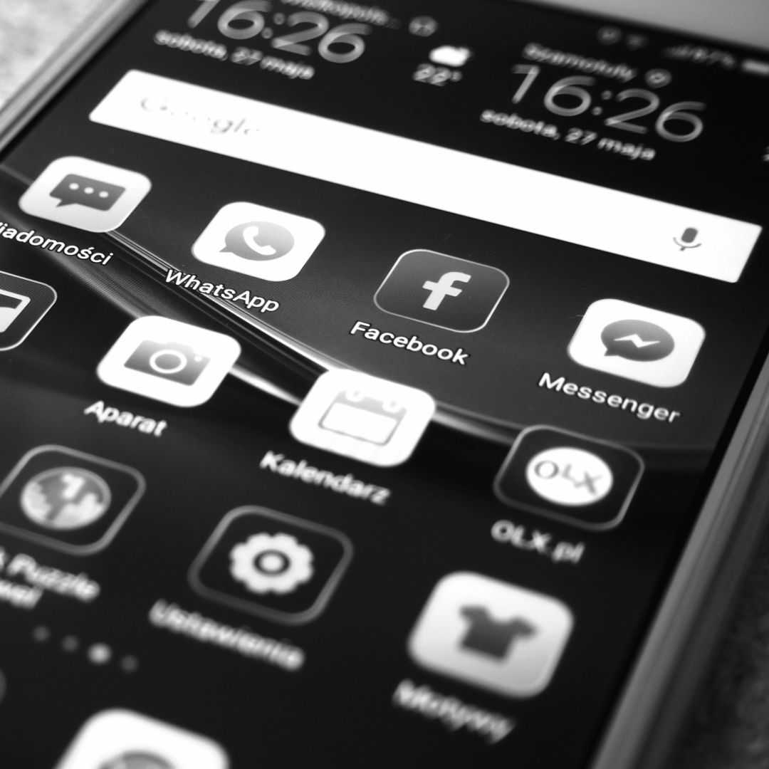 Mobile App or Mobile Website: Which is Better For Business? Mobile App or Mobile Website: Which is Better For Business?